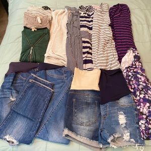 Maternity clothes bundle
